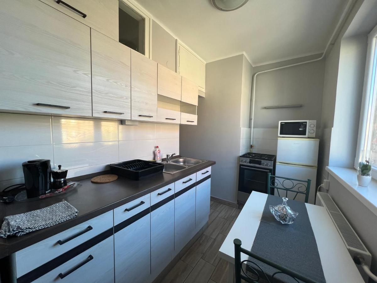 Centrum Szeged Apartman Екстер'єр фото