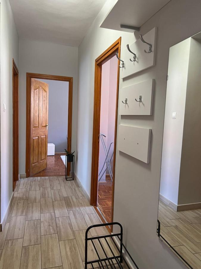 Centrum Szeged Apartman Екстер'єр фото
